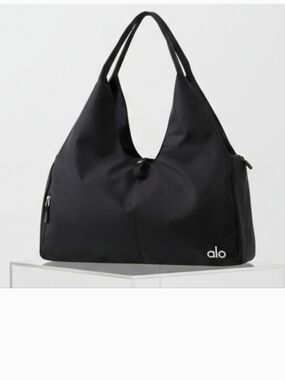 3 For $60 - ✨NEW✨🖤 ALO Bag 🖤 Multi-use Duffle Bag, Gym Bag, Yoga Bag - Large‼️